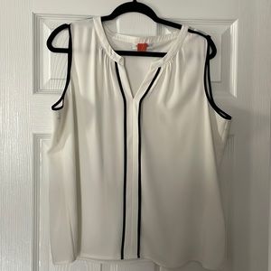 Calvin Klein cream and black shell size XL